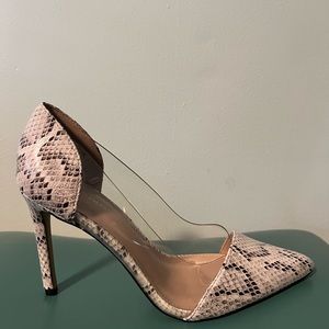 BCBG multicolored shoes size 8.5